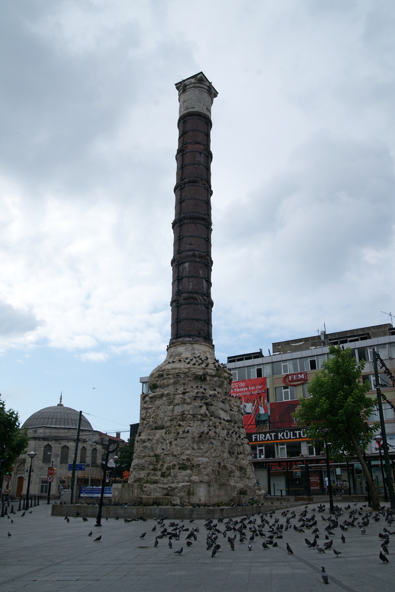 Konstantinssäule: Das Monument des Stadtgründers, das Brände, Kreuzzug und fast 1.700 Jahre Istanbul überstanden hat