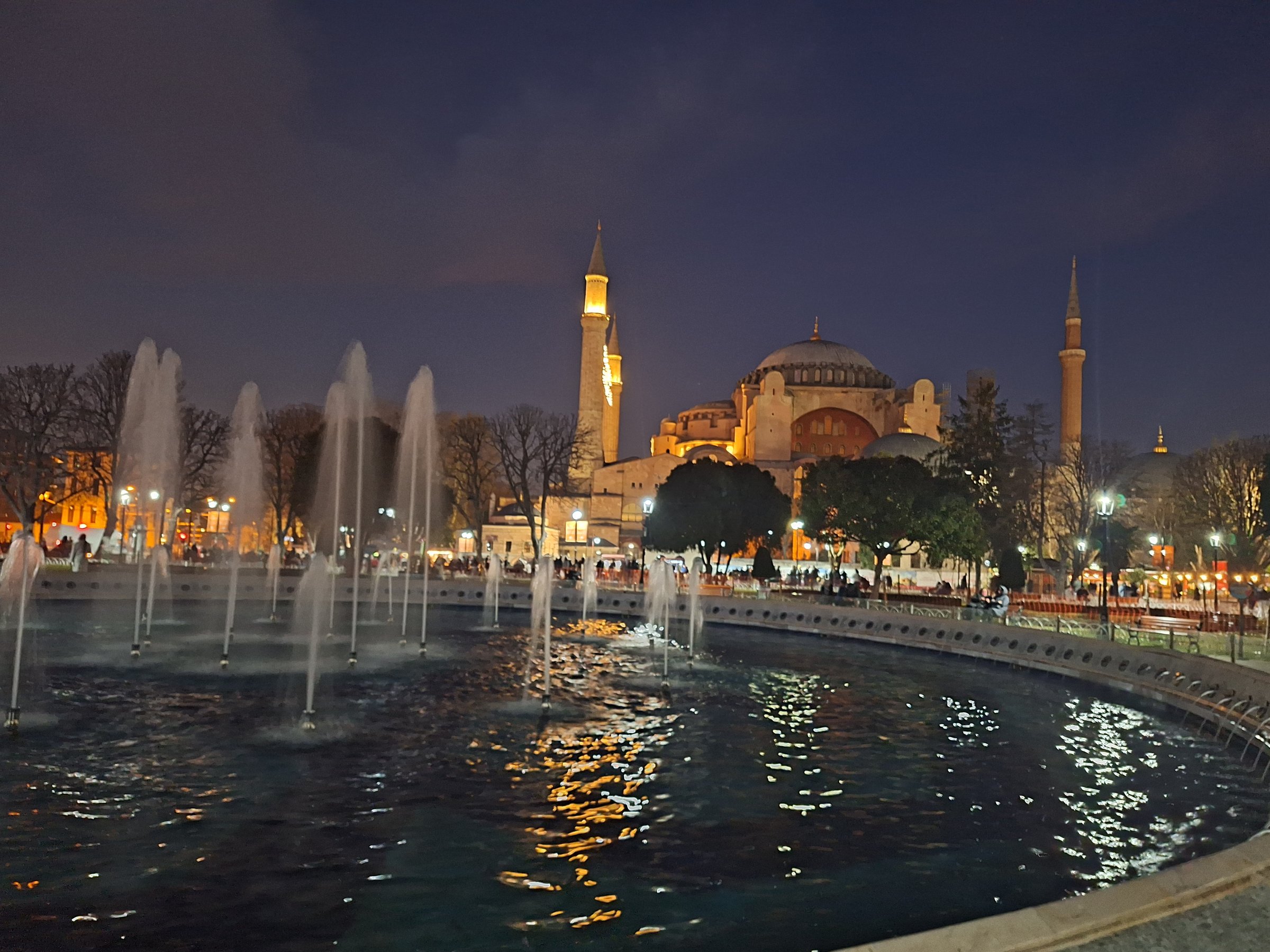 Hagia Sophia: 1.500 Jahre Macht, Glaube und eine Kuppel, die eigentlich viel zu kühn für ihre Zeit war