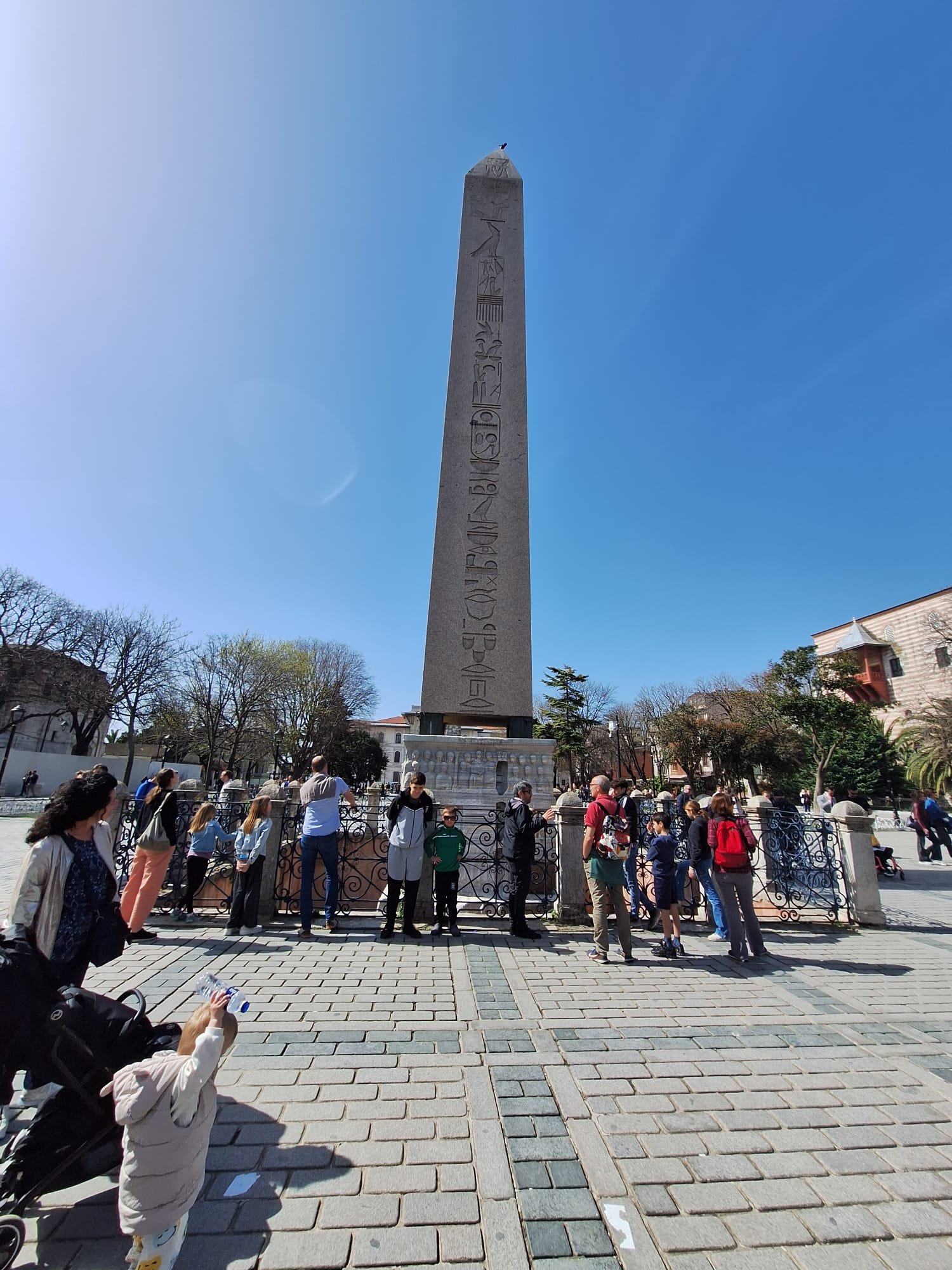 Obelisk des Theodosius: 3.500 Jahre Geschichte auf einem Platz, der selbst schon mehrere Welten erlebt hat